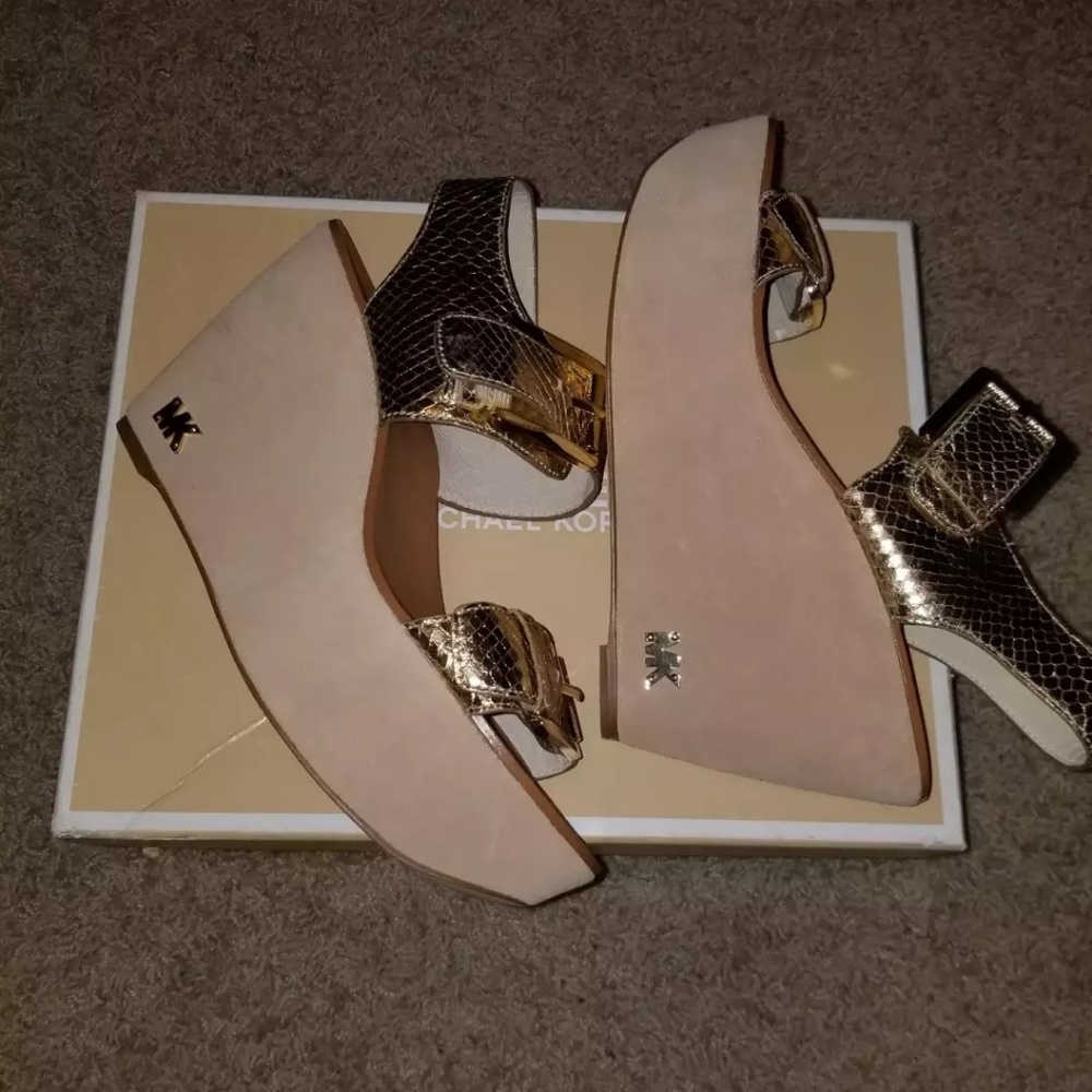 Michael Kors Wedges - Picture 2 of 3